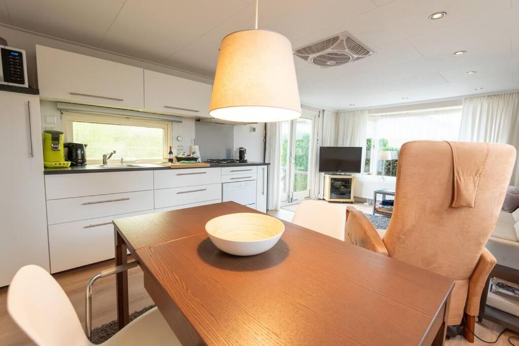 Holiday home Knus Op Kindvriendelijk Park Met Zwembad Otterlo